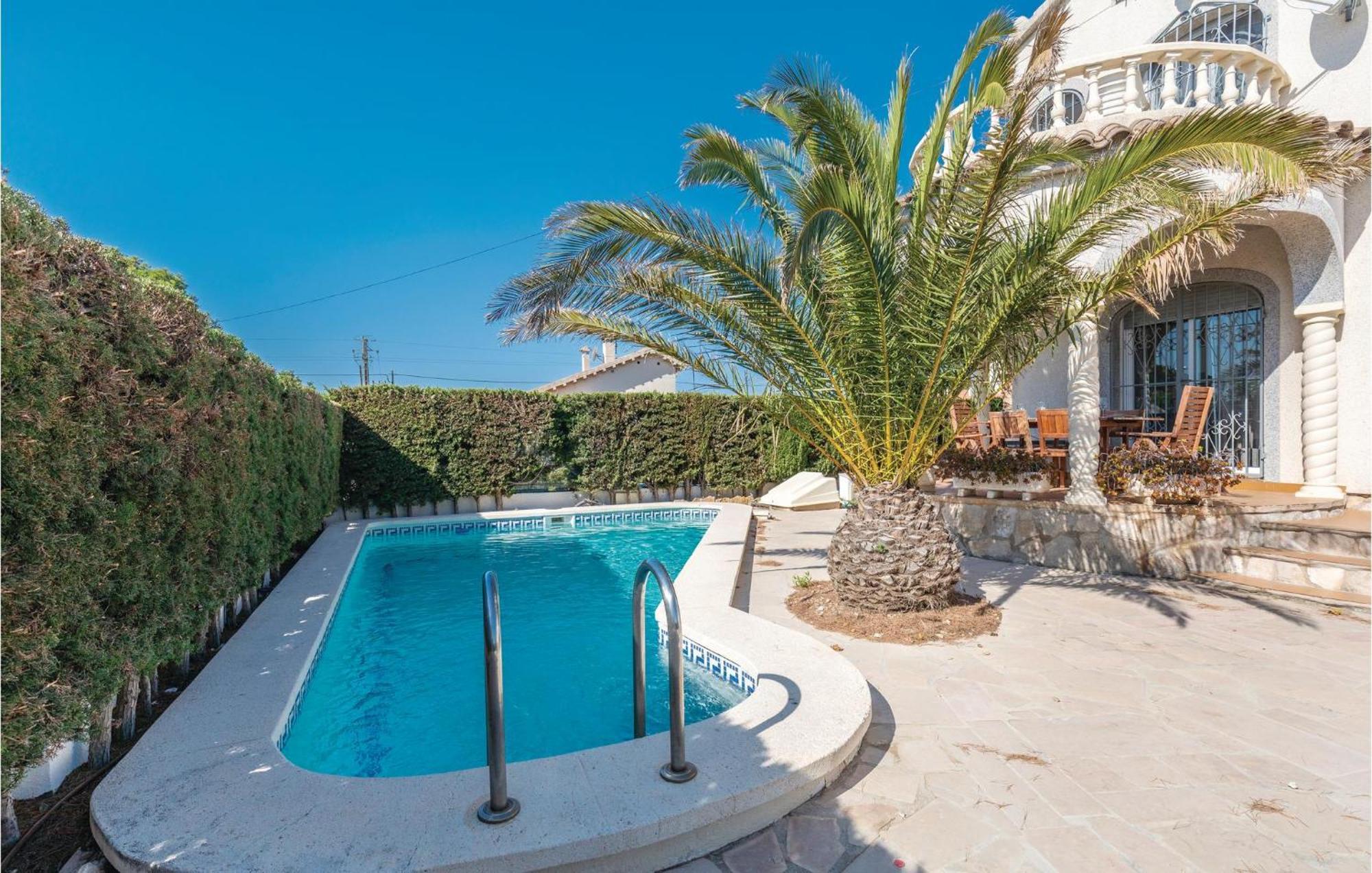 Nice Home In Lametlla De Mar With Kitchen Les Tres Cales Luaran gambar